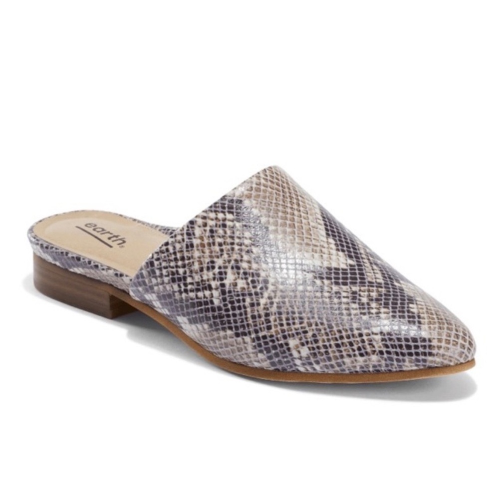 EARTH Taupe Snakeskin Leather Mules Size 8